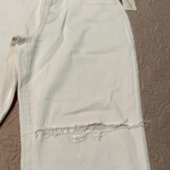Universal Thread Off-White Jeans - Picture 5 of 13